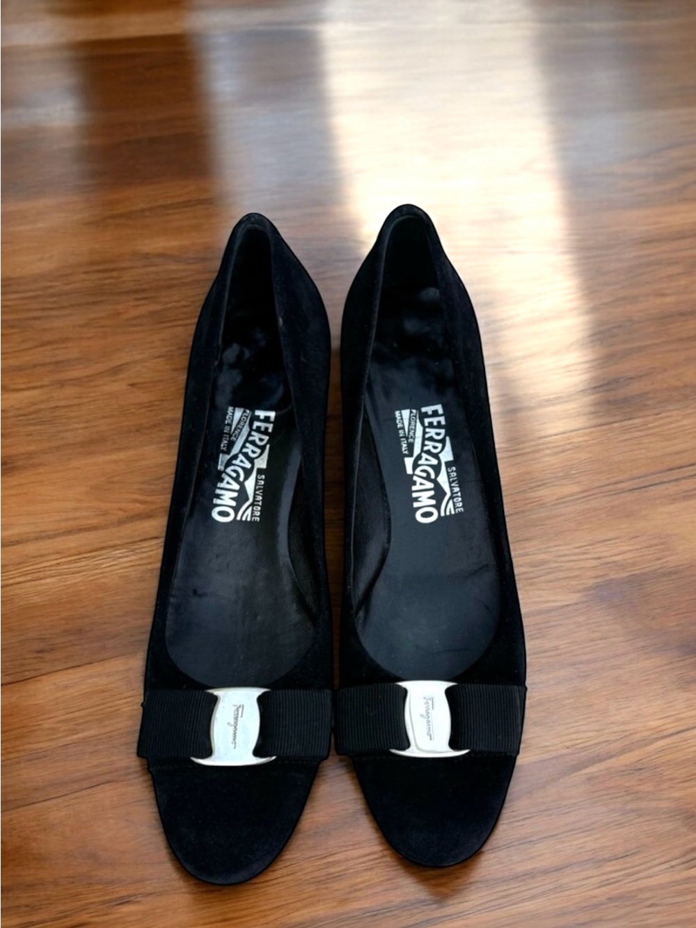 Salvatore Ferragamo Vara Bow Pumps Black Suede Kitten Heel